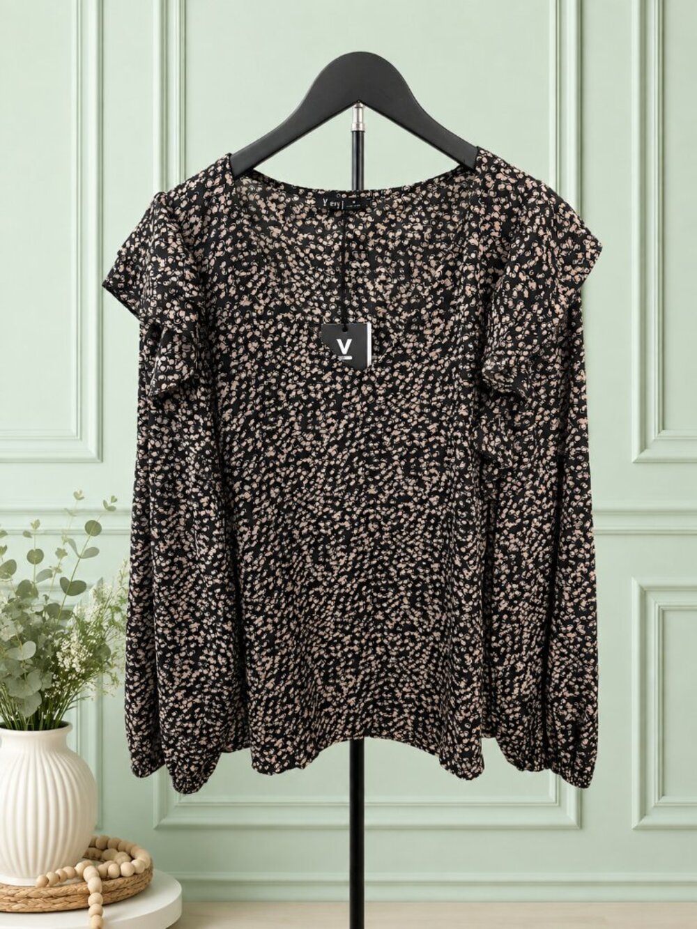 Very J V-neck Flowy Top